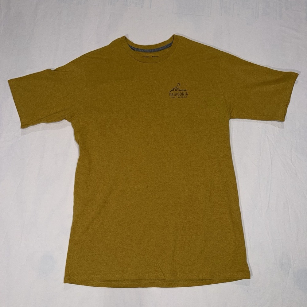 Patagonia Shirt Men Medium Yellow Responsibili Tee Trail Runner Hiking Mountain